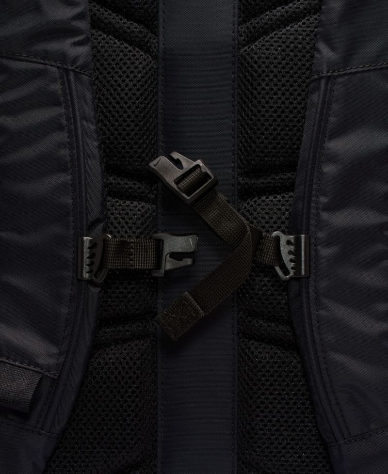 Unisex Commute Zippered Travel Backpack