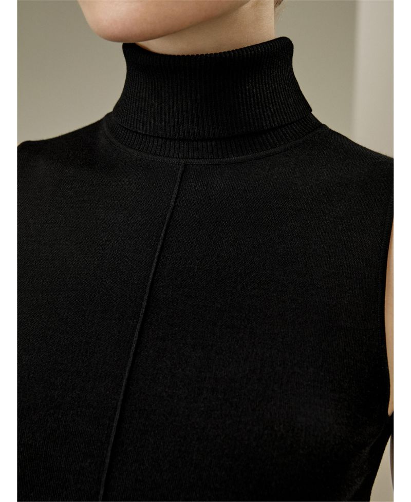 Women's Silk Knitted Turtleneck Sleeveless Top