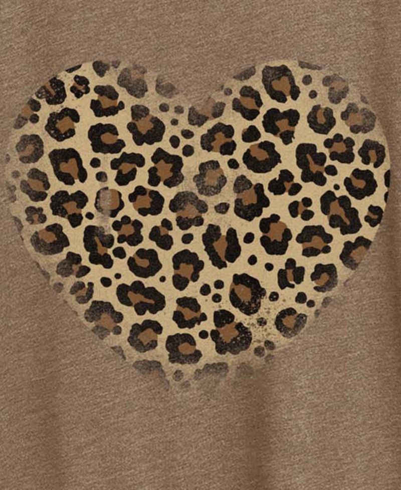 Plus Size Leopard Heart Graphic T-Shirt