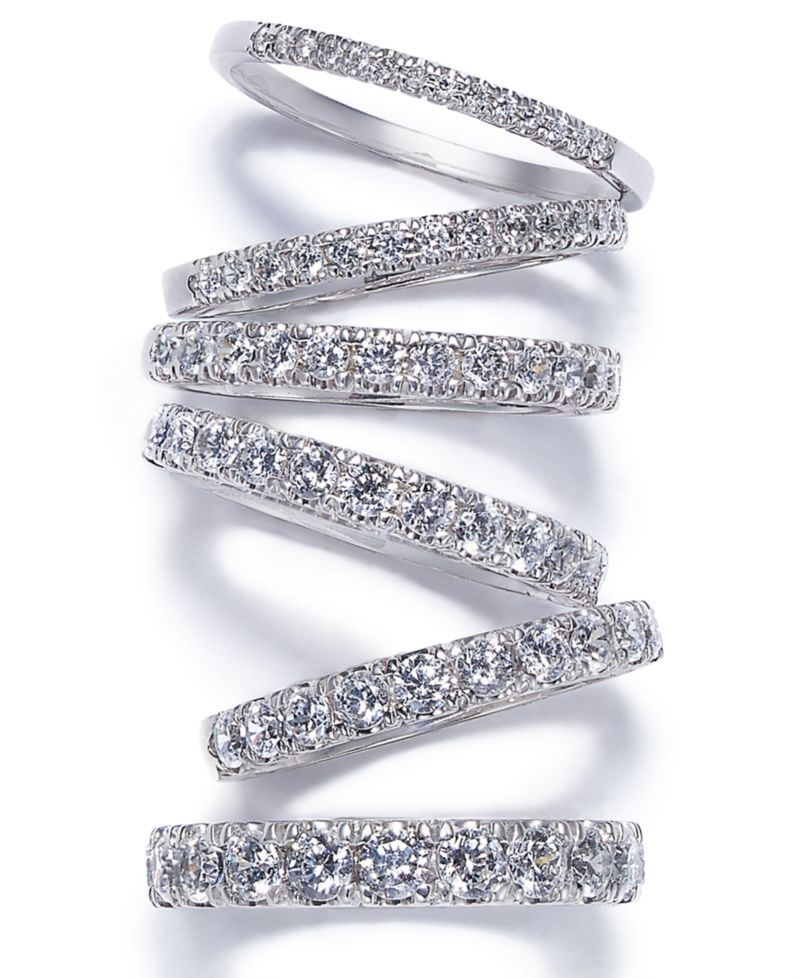 Diamond Band Ring (1-1/2 ct. t.w.) 14k White Gold