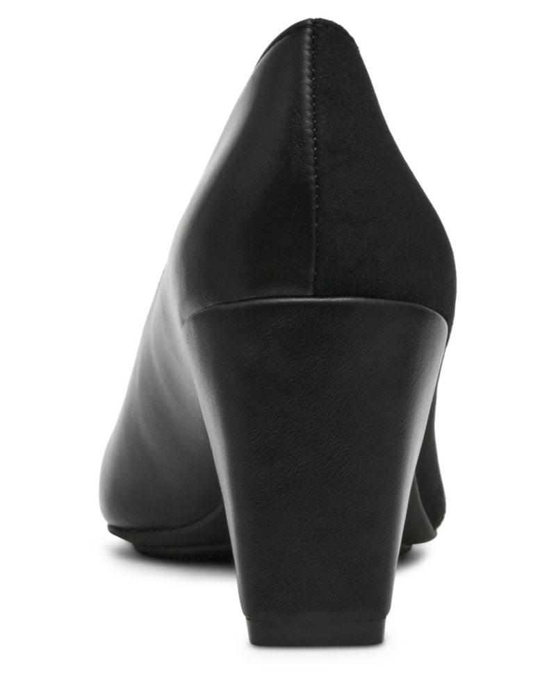 Women's Ravine Slip-On Pumps