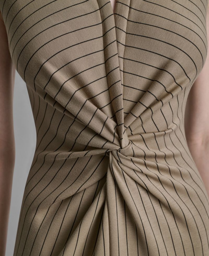 Women's Sleeveless Collared V-Neck Knot Front Dress