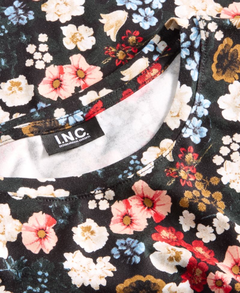 Women's Floral-Print Long-Sleeve T-Shirt