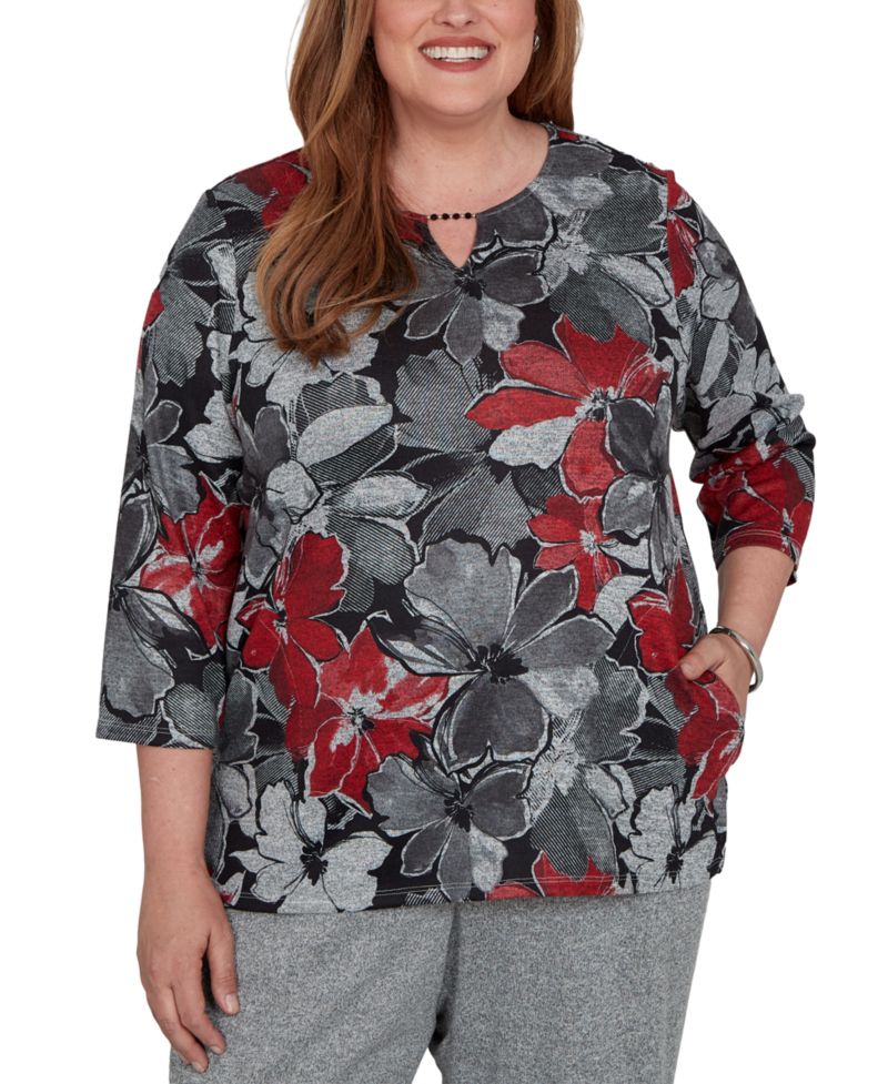 Plus Size Floral 3/4-Sleeve Split-Neck Top