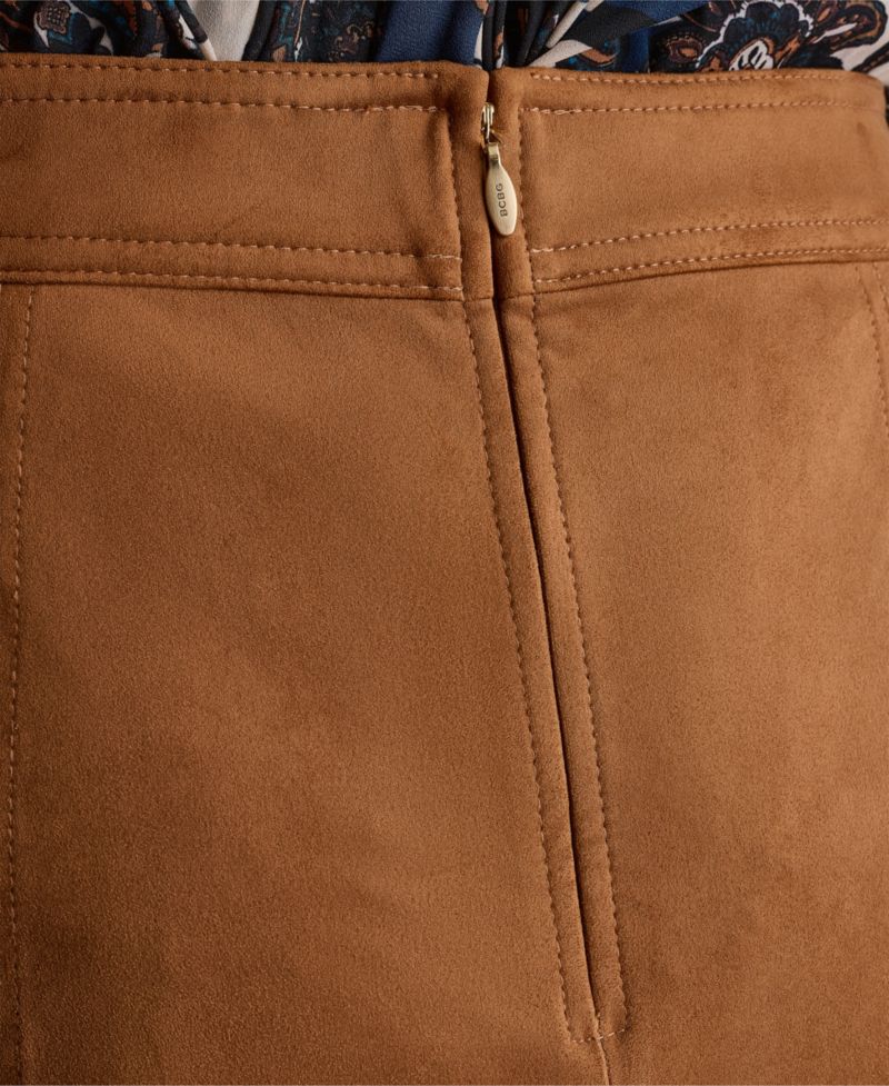 Women's A-Line Mini Patch-Pocket Skirt