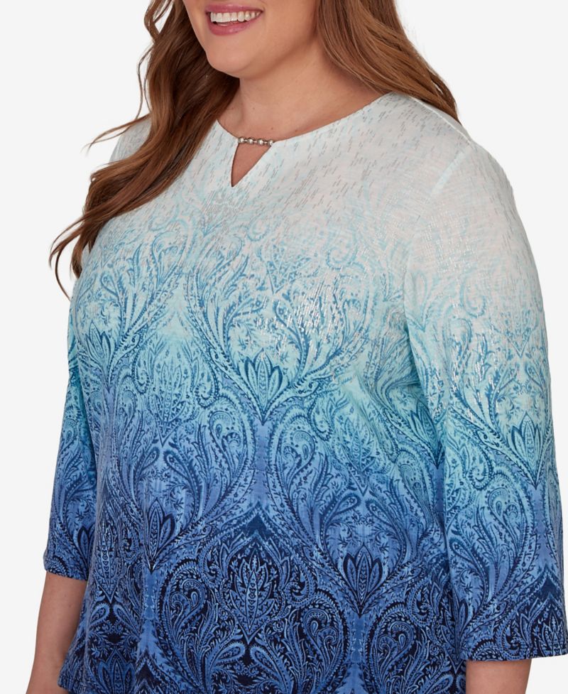 Plus Size Ombre Medallion Knit Top