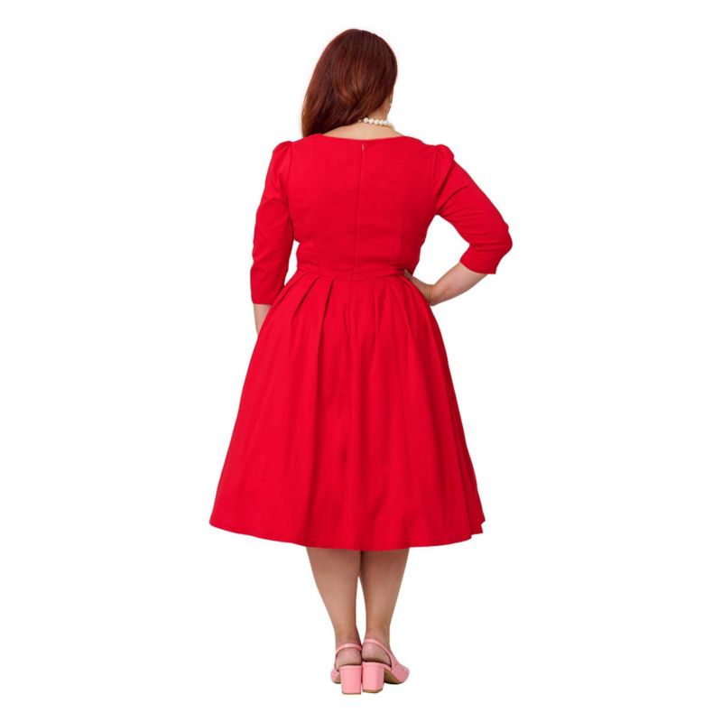 Plus Size Sweetheart Swing Dress