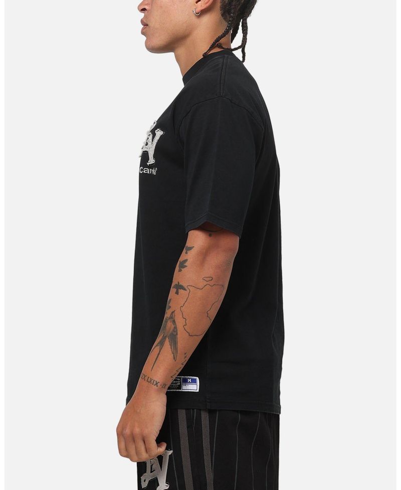 Men's Los Angeles City Series Oversized-Fit Contrast Gothic Chest Logo Print T-Shirt