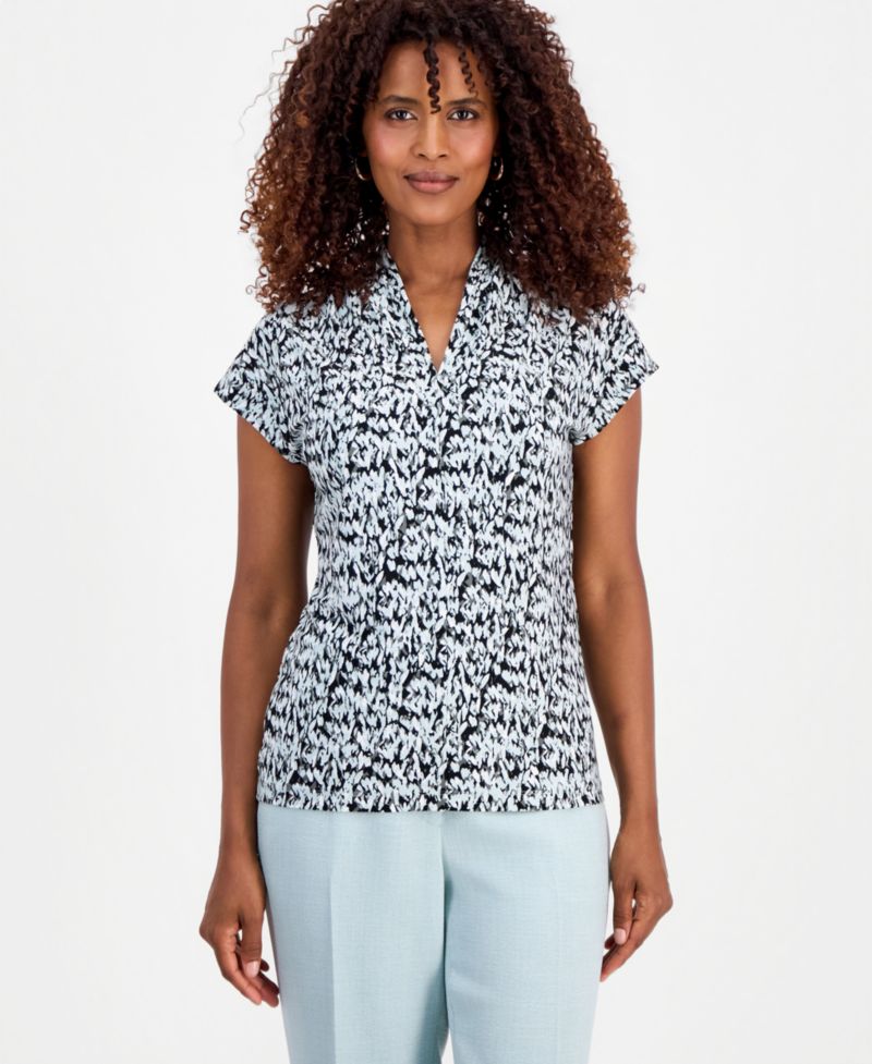 Women's Printed V-Neck Knit Top