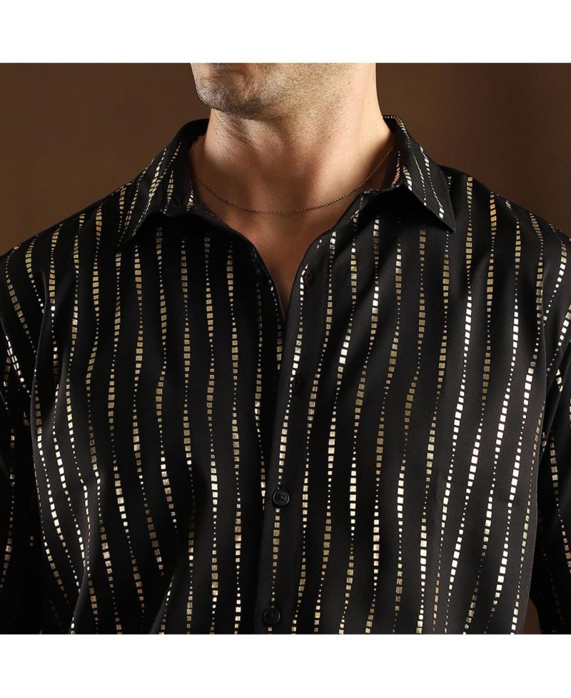 Men's Metallic-Vined Shirt