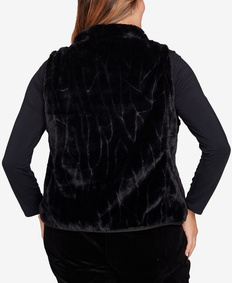 Plus Size Solid Polyester Vest