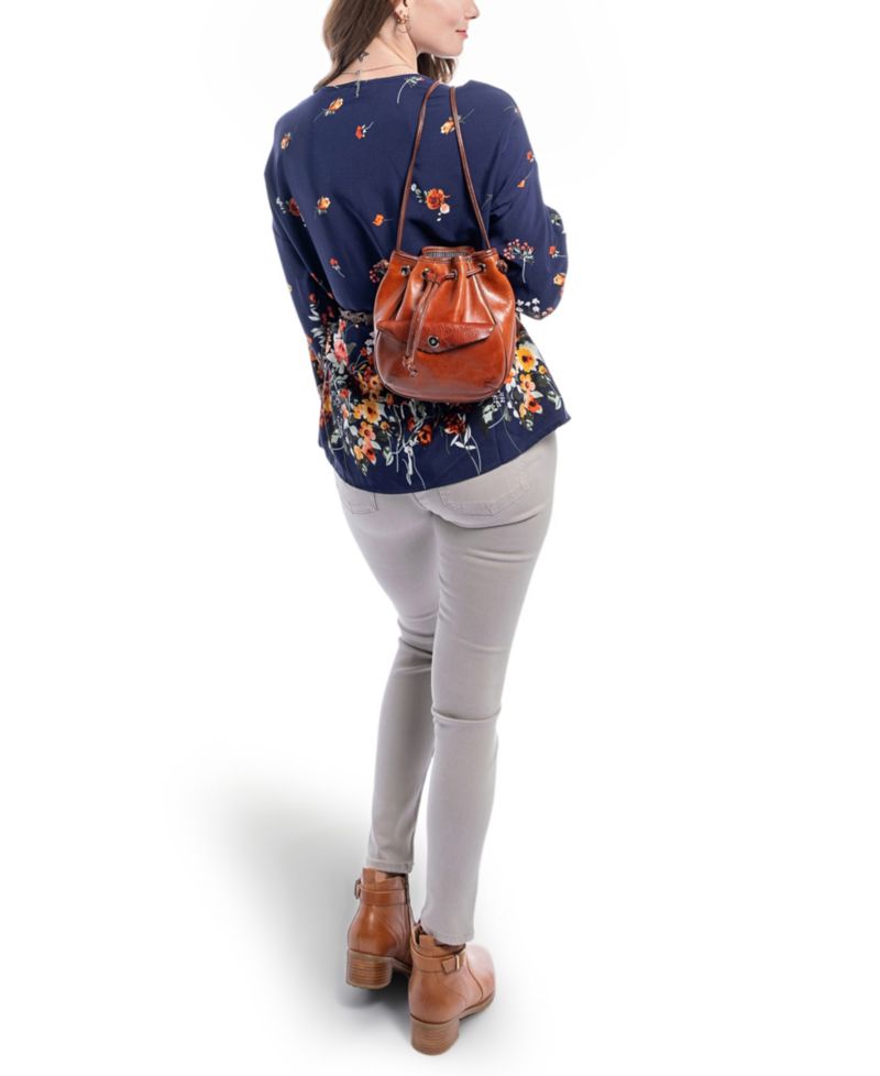 Snapper Convertible Bucket Crossbody