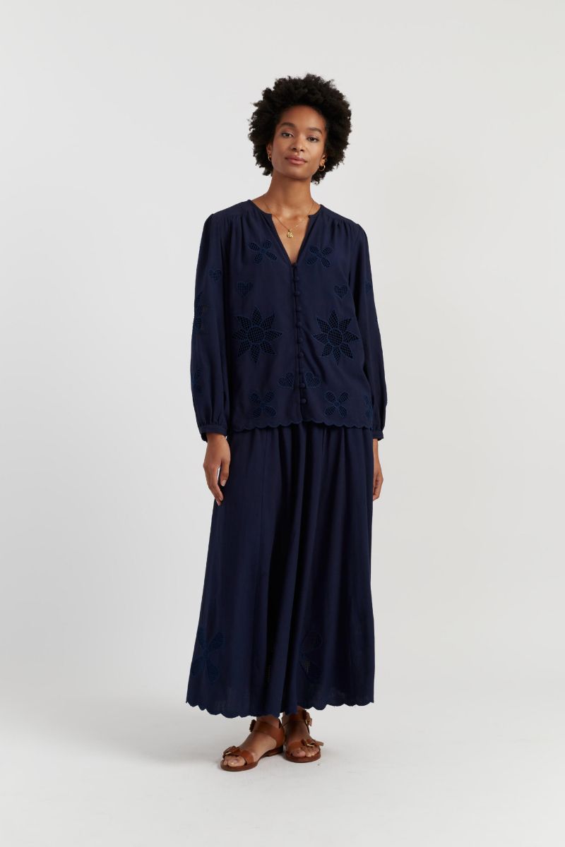 Women's Chinti and Parker Linen-Blend Broderie Blouse