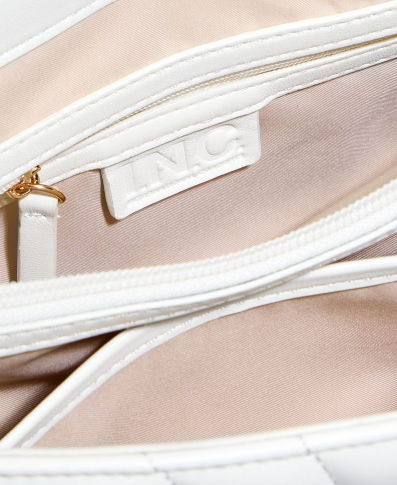 Soft Ajae Wave Quilt Crossbody Handbag