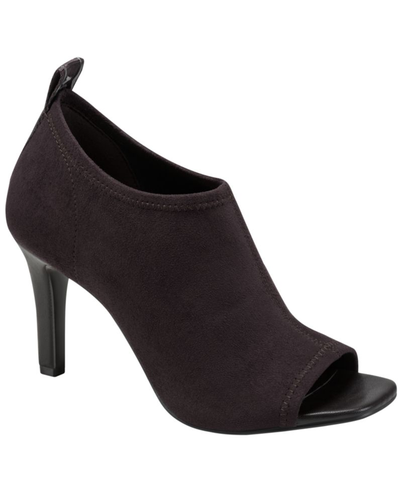 Women's Brynna Slip-On Pumps