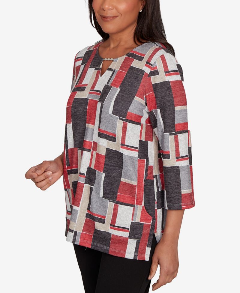 Women's Classic Color Block Split Beaded Neck Top