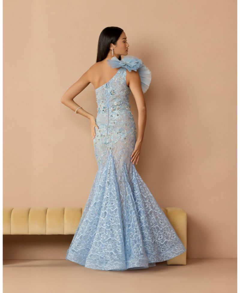 Women's Embellished Tulle Flower Detail Mermaid Gown