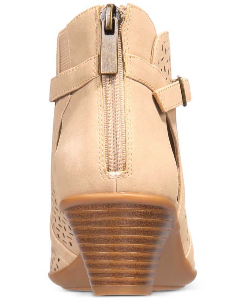 Carrigan Sandals