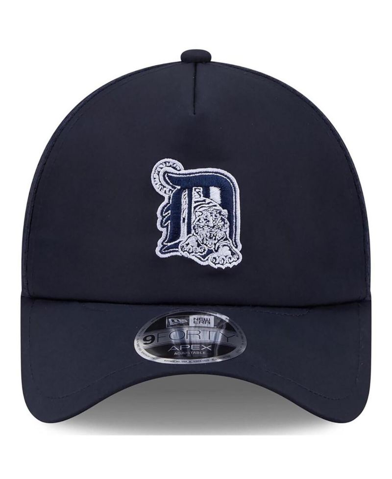 Men's Navy Detroit Tigers 2026 Batting Practice Alternate Apex 9FORTY Adjustable Hat