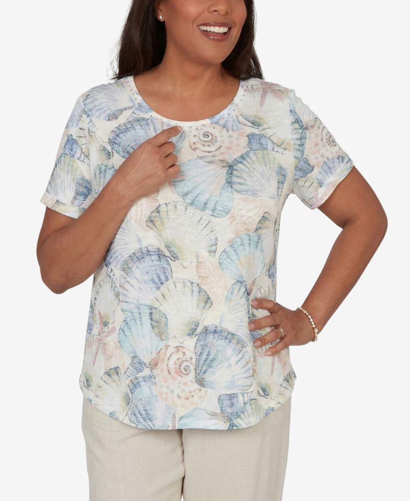 Petite Vintage Charm Seashells Embellished Solid T-Shirt