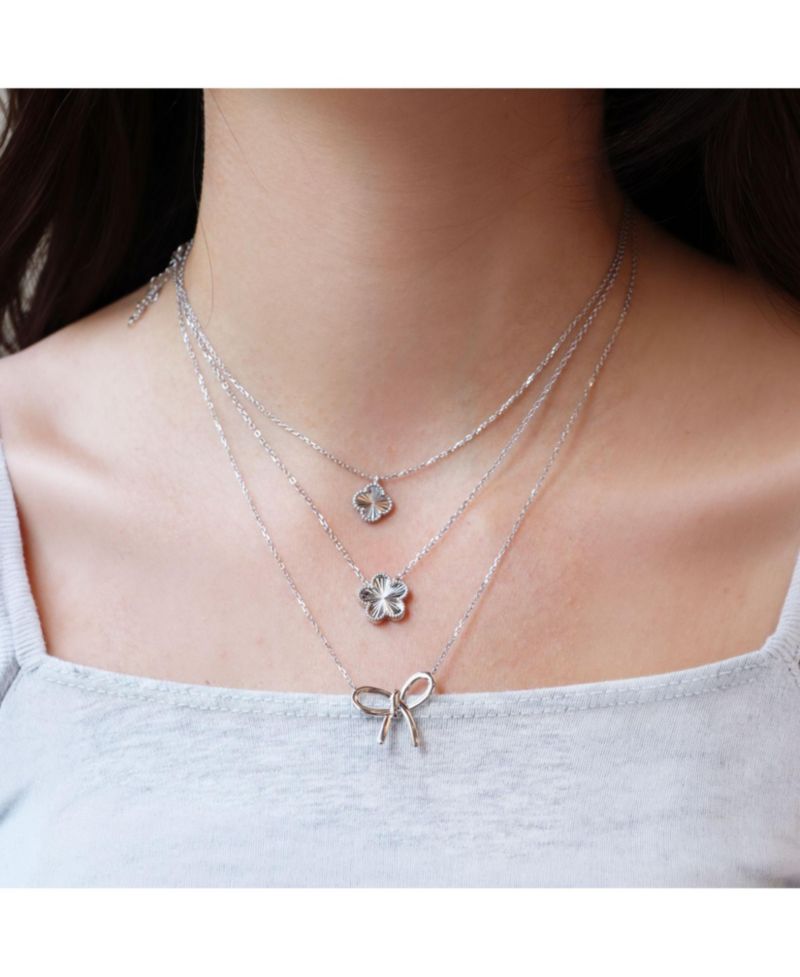 Fluted Single Clover Necklace Sterling Silver