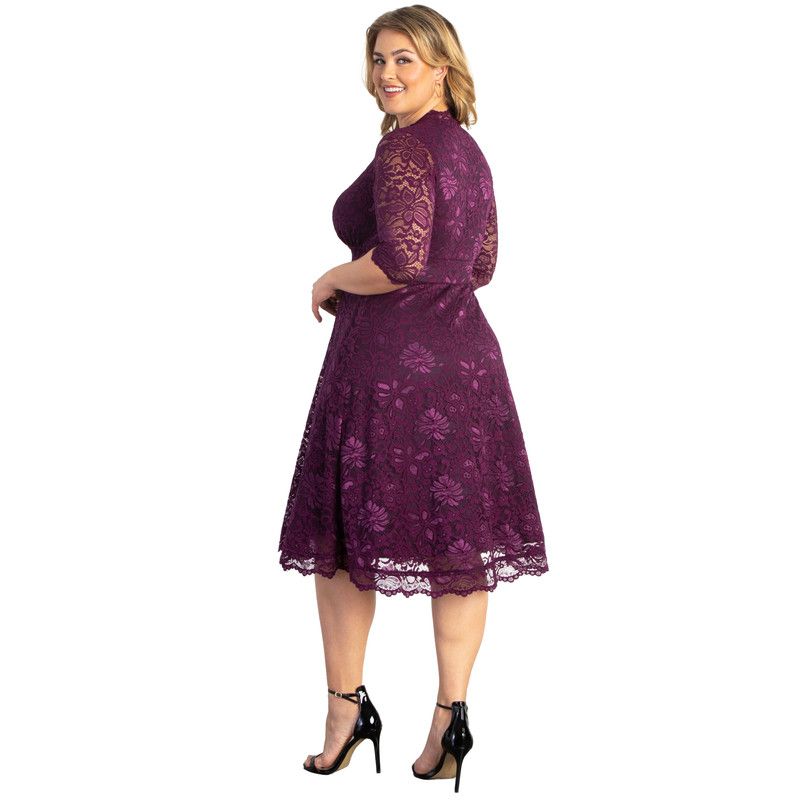 Women's Plus Size Mademoiselle Lace Cocktail Dress with Sleeves