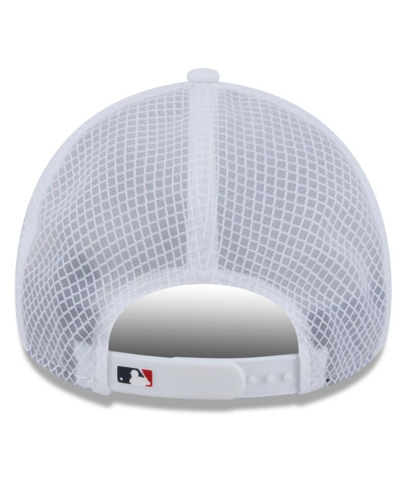 Men's White Minnesota Twins 2026 Batting Practice Apex 9FORTY Adjustable Trucker Hat