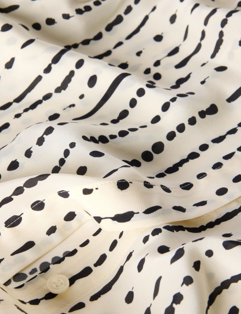 Women's Dashed Spot Gathered Blouse