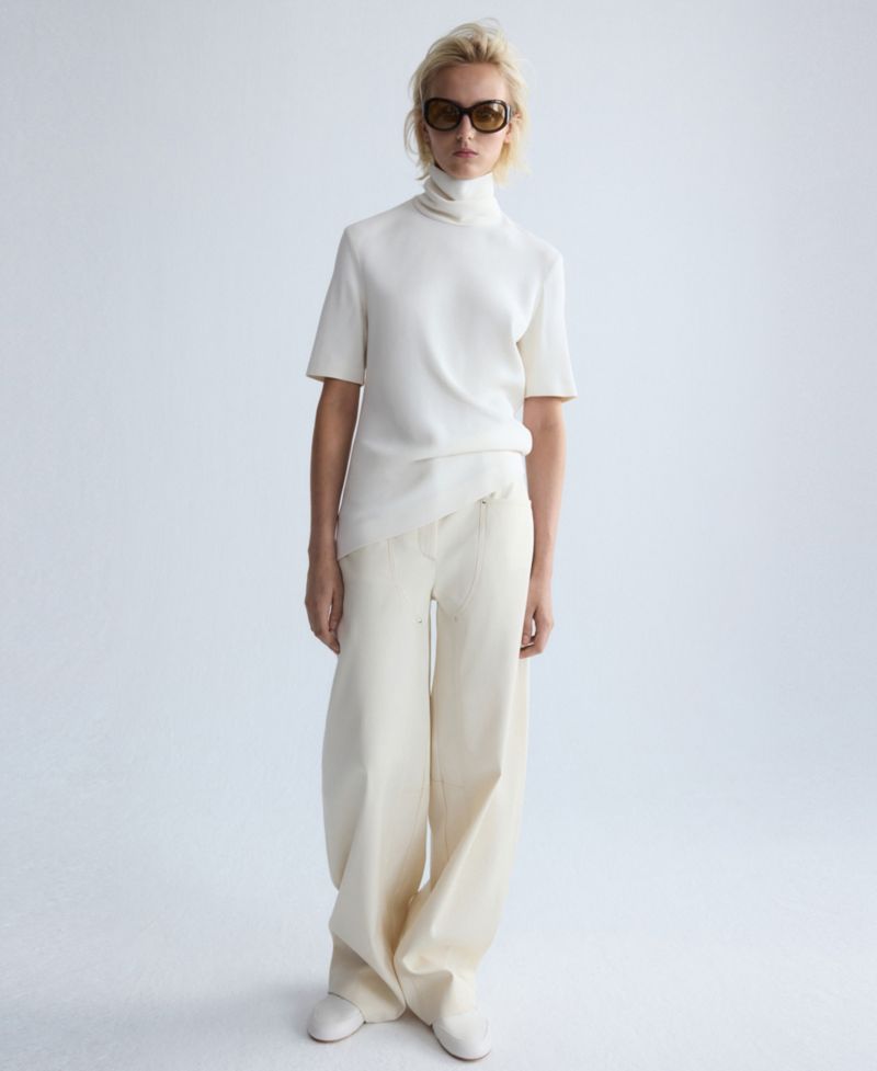 Women's Selection High-Neck Asymmetric-Hem Blouse