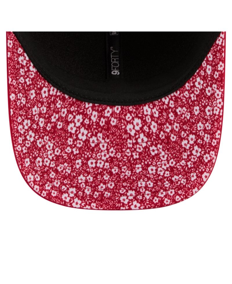 Men's Tampa Bay Buccaneers Floral 9FORTY M-Crown Adjustable Trucker Hat