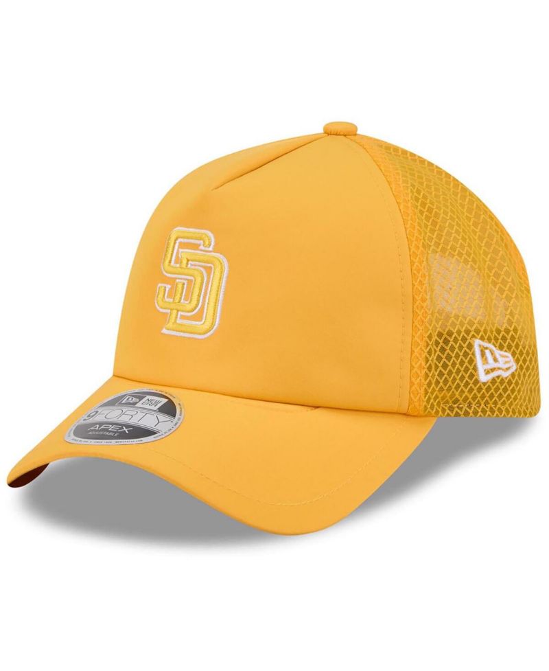 Men's Gold San Diego Padres 2026 Batting Practice Apex 9FORTY Adjustable Trucker Hat