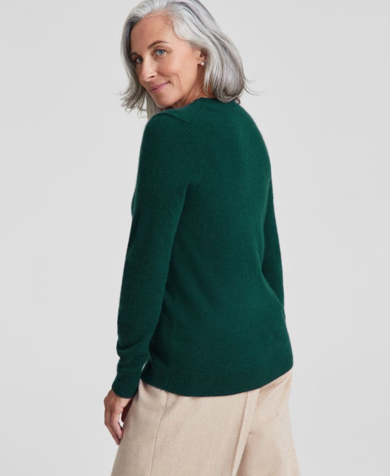 100% Cashmere Petite V-Neck Long-Sleeve Sweater