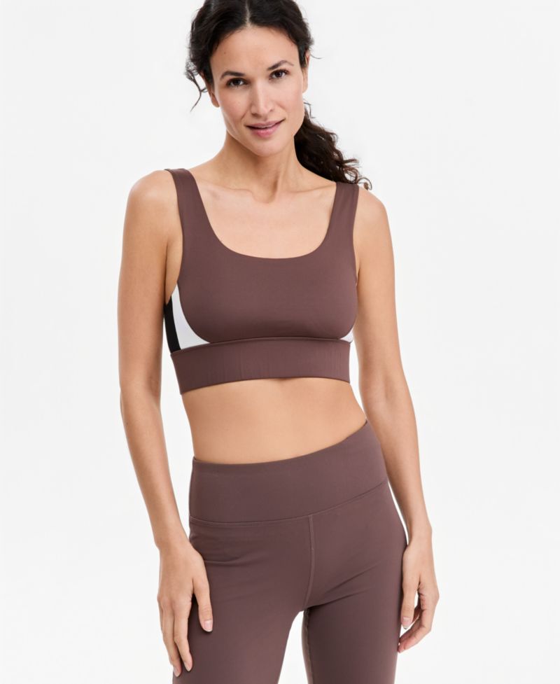 Scoop-Neck Wireless Medium-Impact Sports Bra