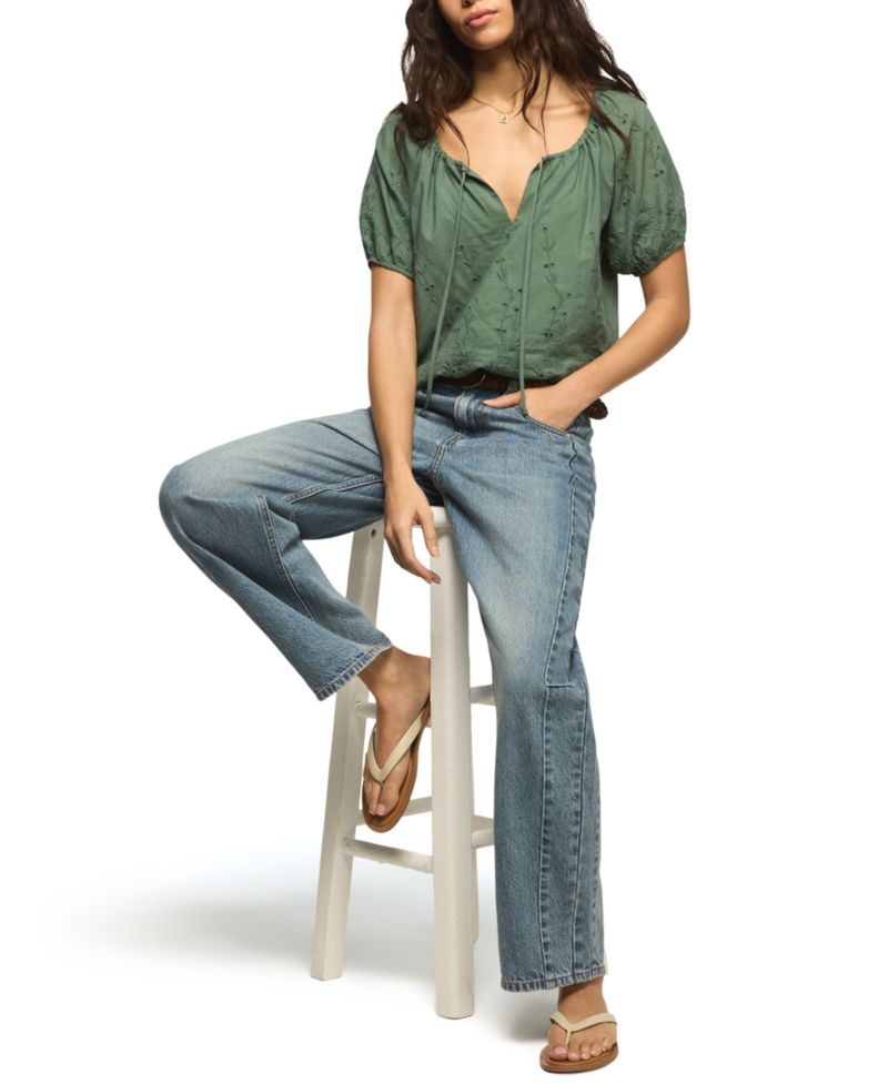 Woman's Short-Sleeve Bubble Top