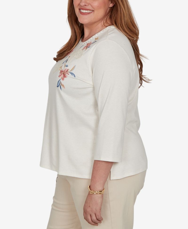 Plus Size Camden Market Crochet Embroidered Floral Knit Top