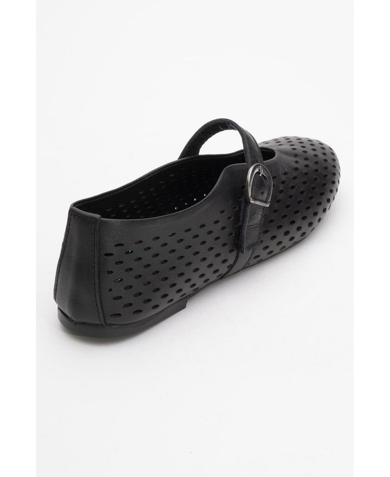 Forever and Always Shoes Women's Arian Leather Ballet Flat