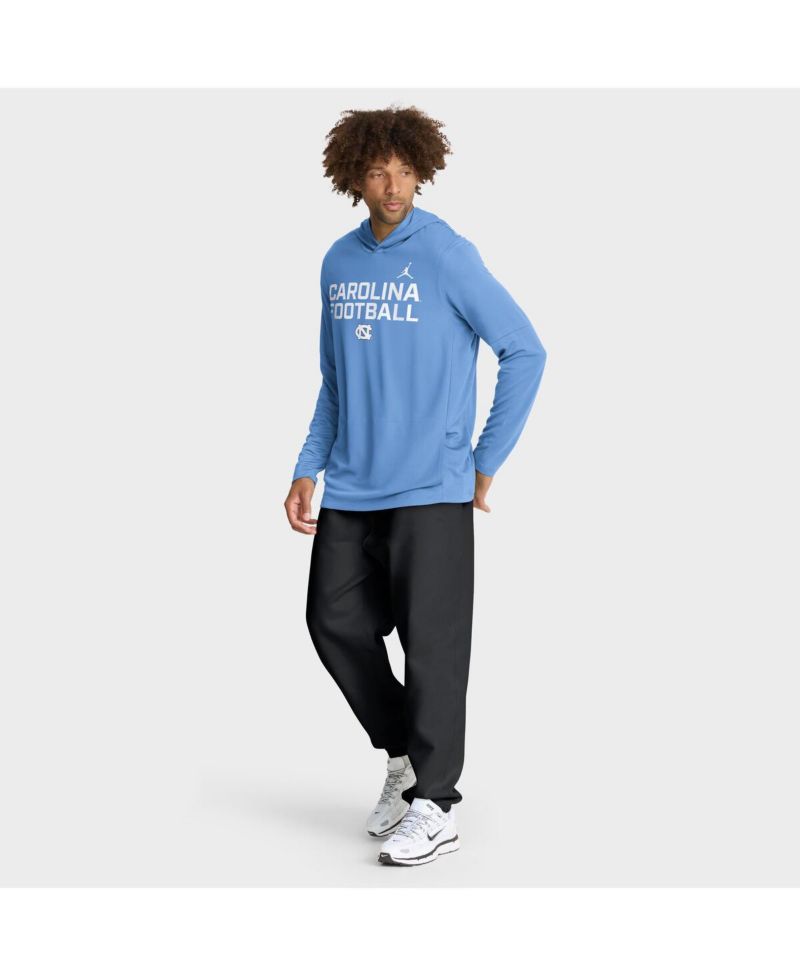Men's Carolina Blue North Carolina Tar Heels 2025 Sideline Performance Long Sleeve Hoodie T-Shirt