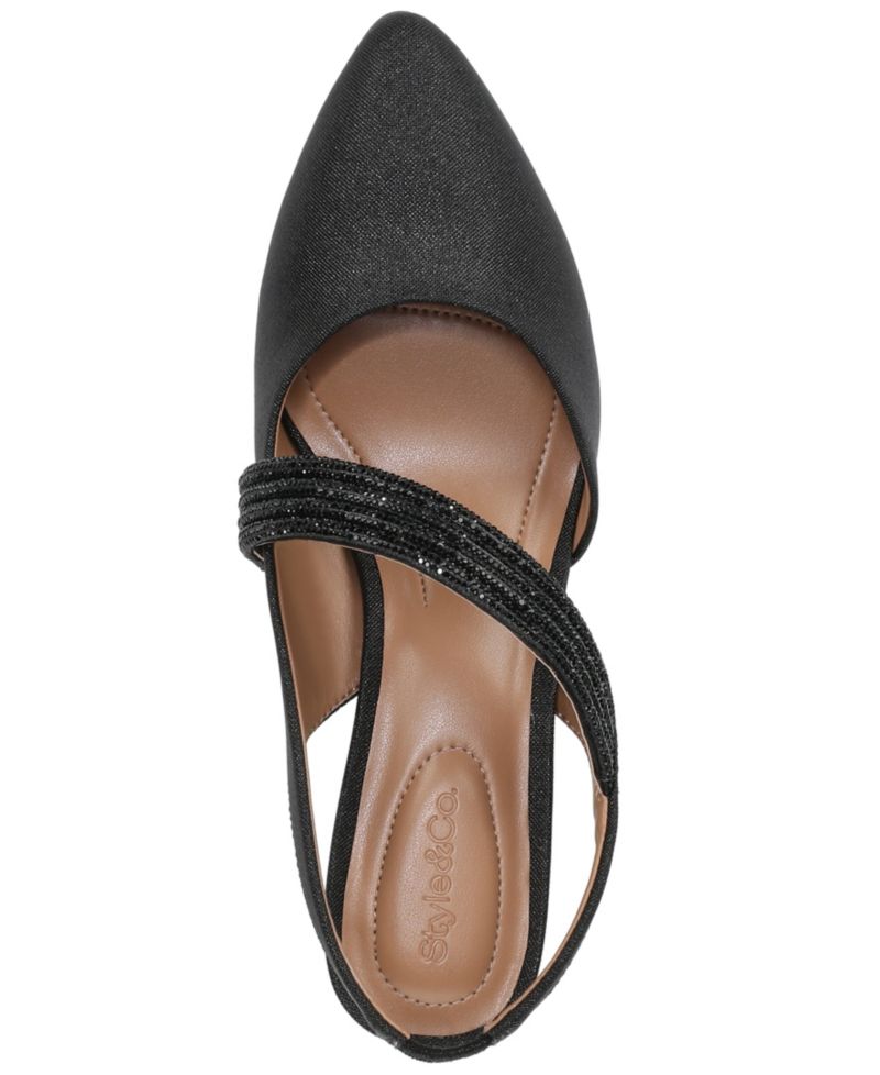Women's Gisellee Slingback Closed Toe Pumps