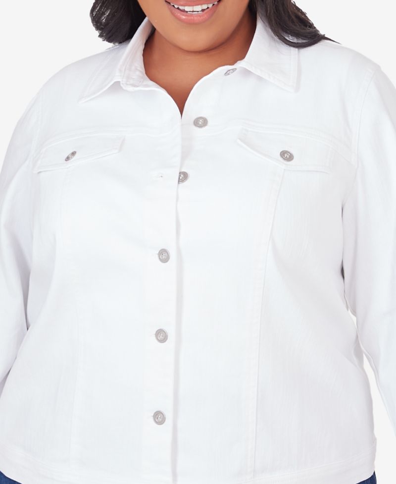 Plus Size Classic Fit Denim Jacket