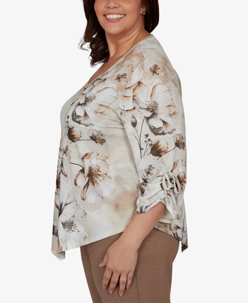 Plus Size Floral-Print V-Neck 3/4-Sleeve Blouse