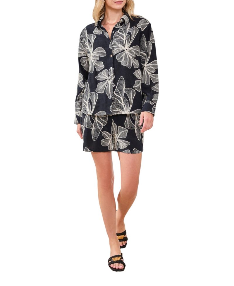 Women's Embroidered Crosshatch Button Top