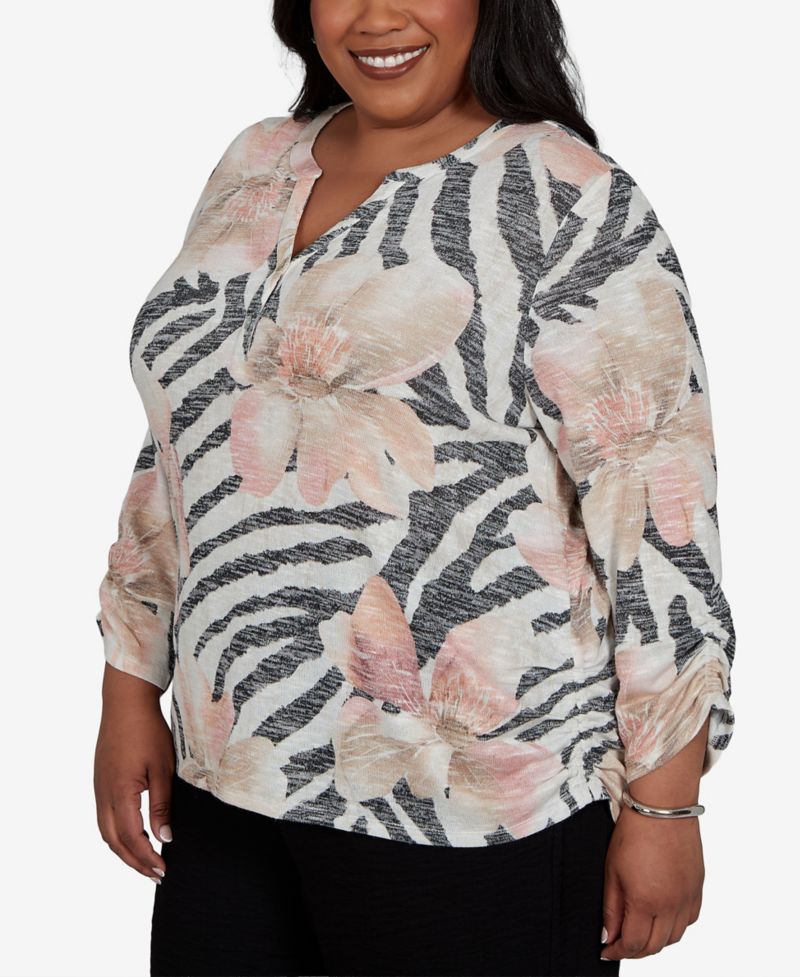 Plus Size Travel Advisory Animal Floral 3/4 Sleeve Henley Top