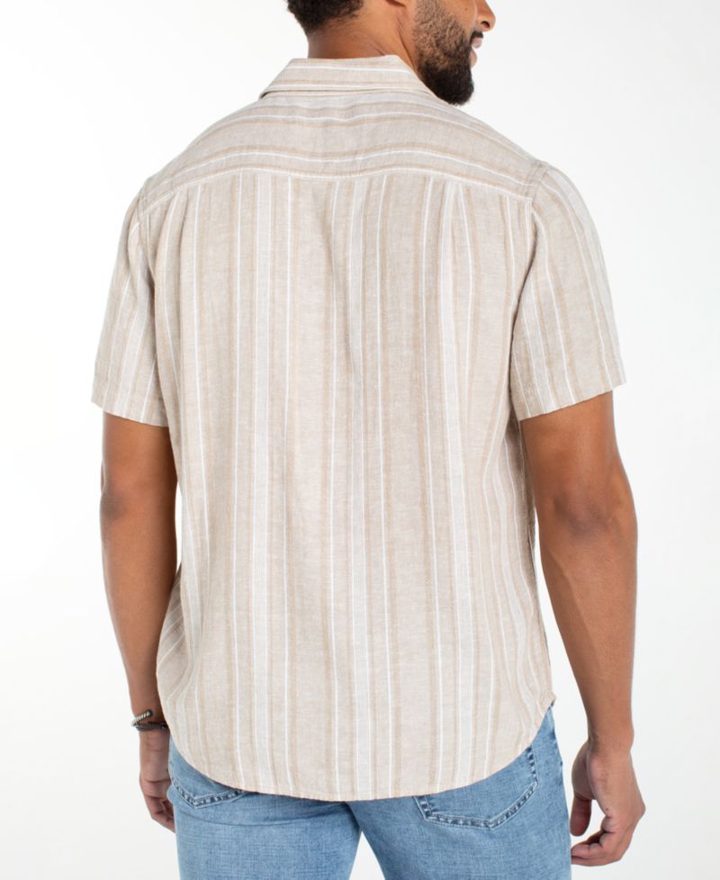 Men's Short-Sleeve Button-Up Shirt