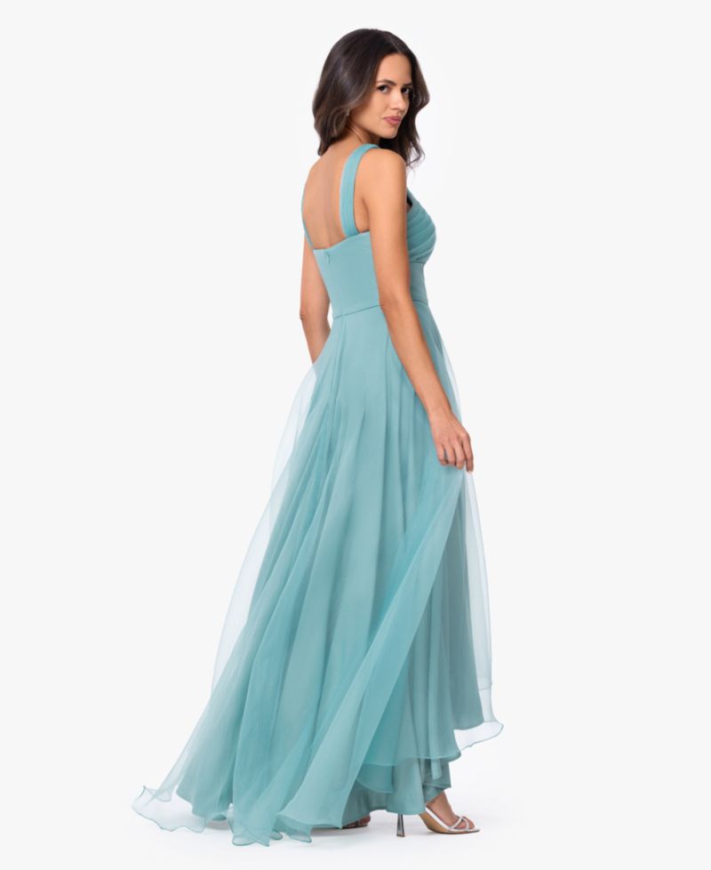 Women's Sleeveless Halter Neck Gown