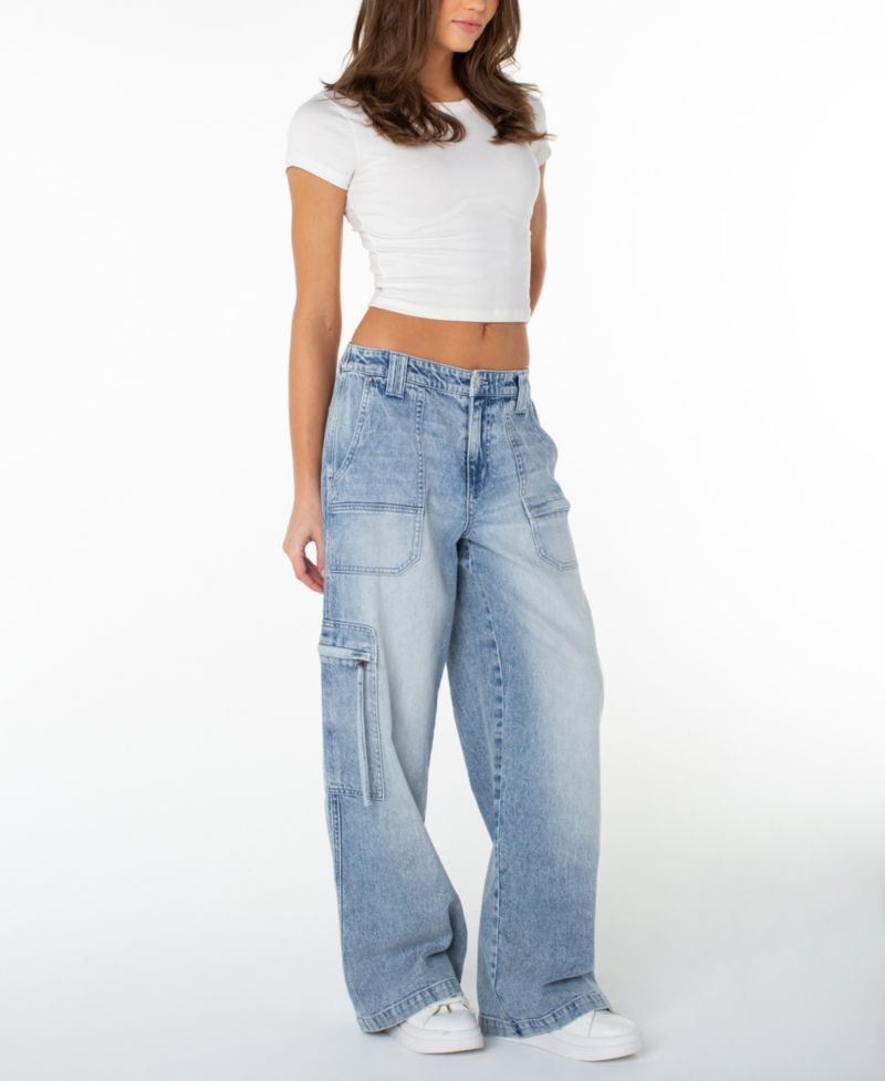 Juniors' Baggy Wide-Leg Light-Wash Cargo Jeans