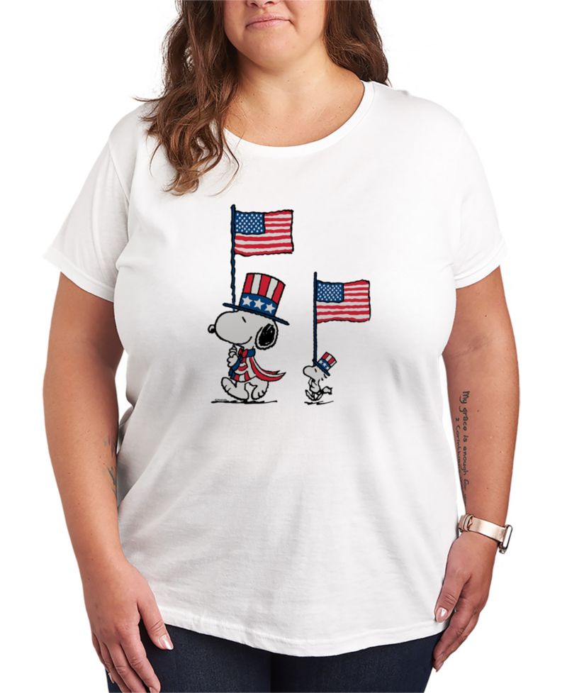 Plus Size Peanuts Snoopy Woodstock Flags Short-Sleeve Graphic T-Shirt