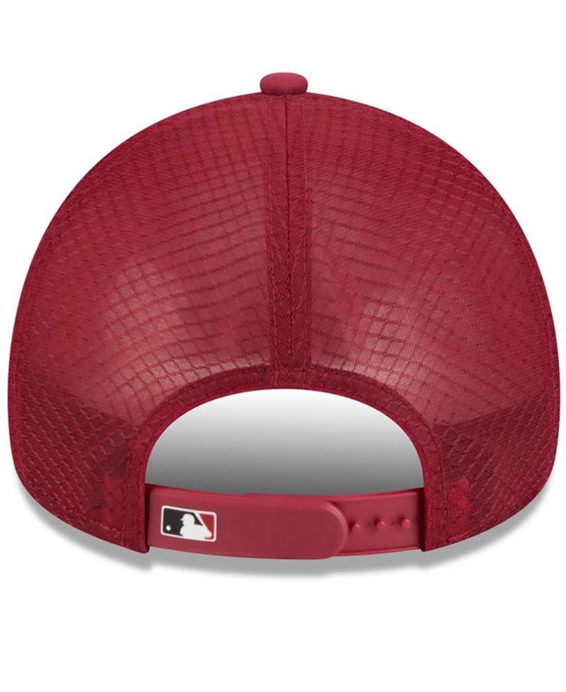 Men's Dark Red Arizona Diamondbacks 2026 Batting Practice Apex 9FORTY Adjustable Trucker Hat