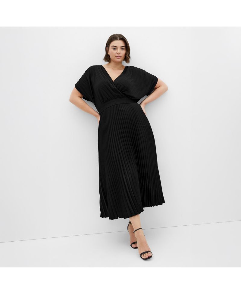 Women's Plus Size Elia Pleat Dress