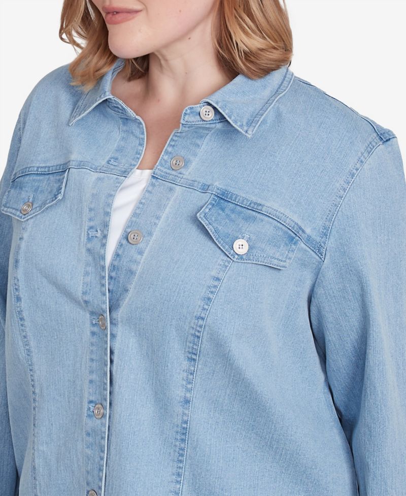 Plus Size Classic Fit Denim Jacket