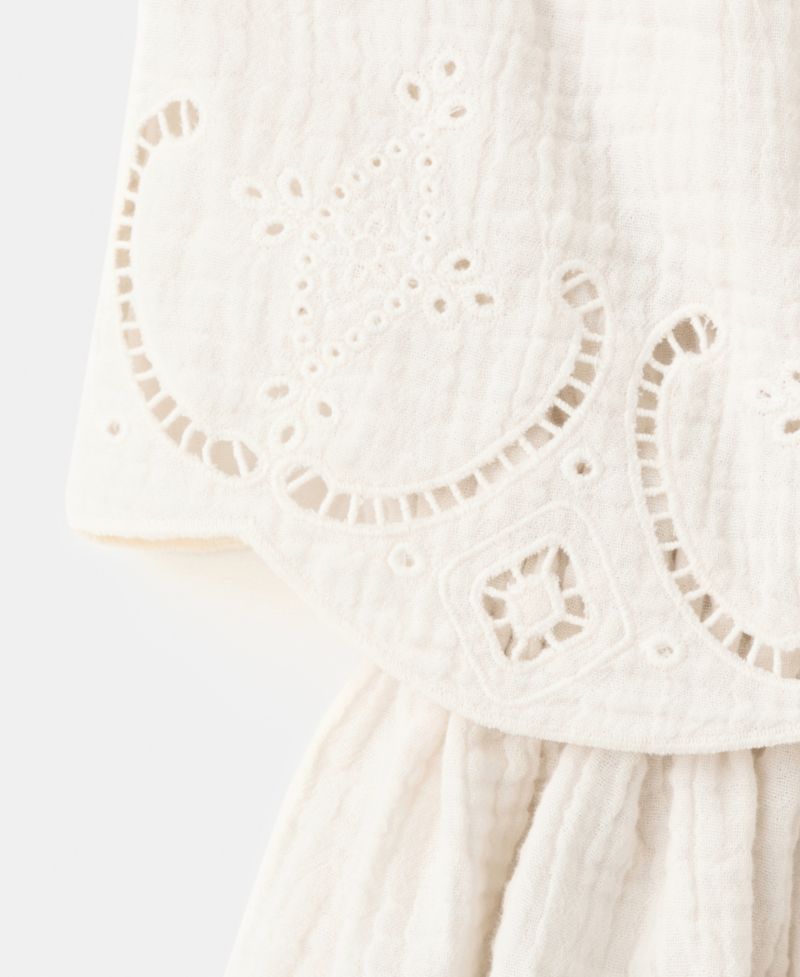 Women's Embroidered Details Crinkled Top